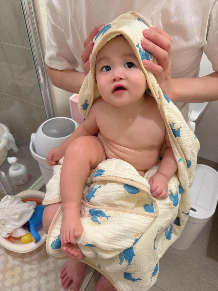 LINE_ALBUM_Doris.Ann 朵麗絲.安Chu-mi 啾米 圍裙式連帽浴巾_251110_3.jpg LINE_ALBUM_Doris.Ann 朵麗絲.安Chu-mi 啾米 圍裙式連帽浴巾_251110_3.jpg