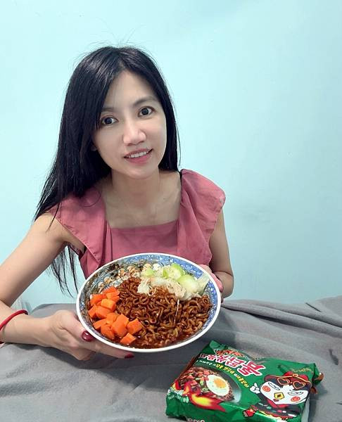 團購美食「三養食品」真宗韓國泡面，辣到靈魂出竅卻停不下來？8