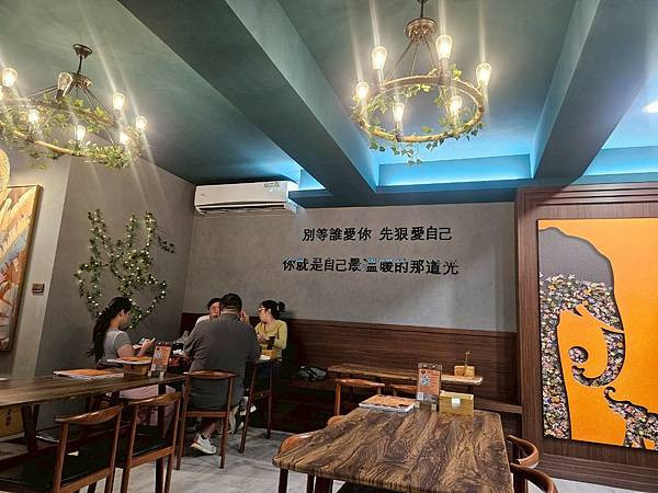 LINE_ALBUM_泰狠_250712_25.jpg