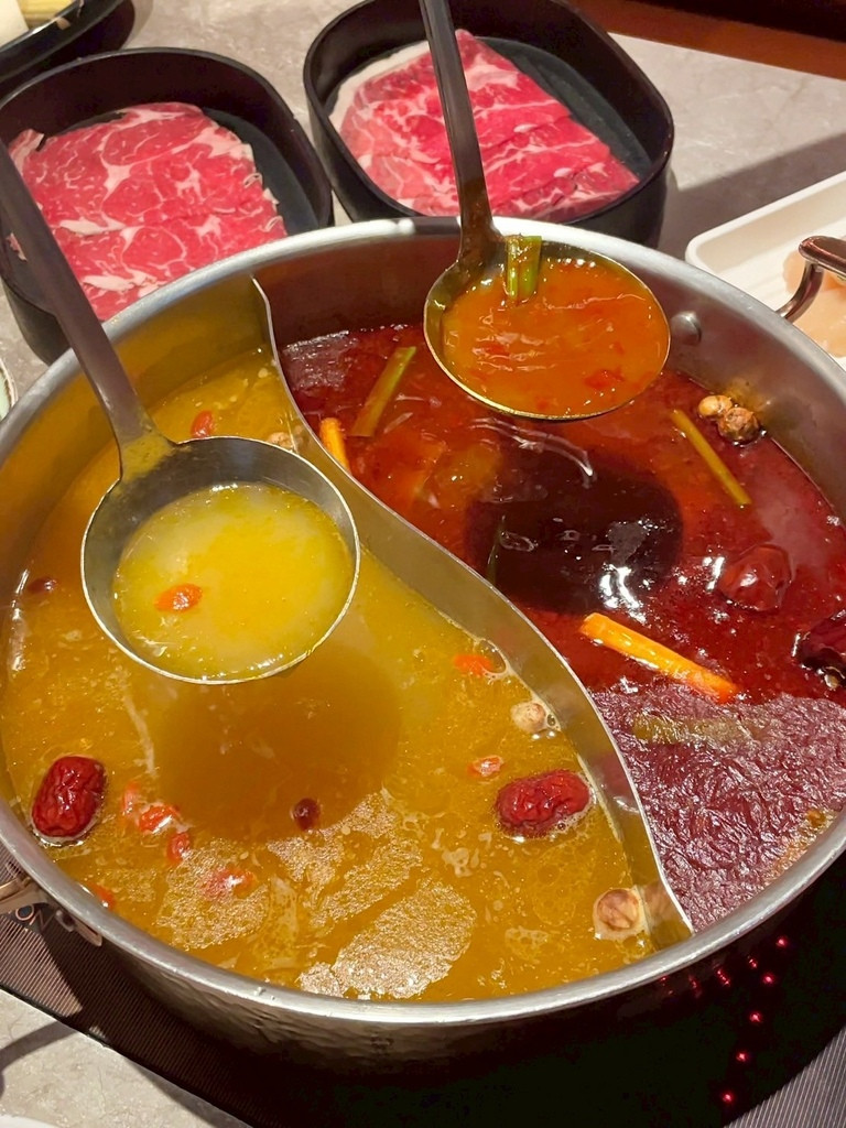 食記★向辣｜王品集團旗下和牛、海鮮吃到飽麻辣火鍋西門店，最低