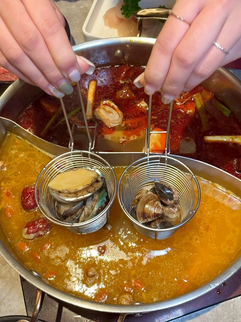 食記★向辣｜王品集團旗下和牛、海鮮吃到飽麻辣火鍋西門店，最低