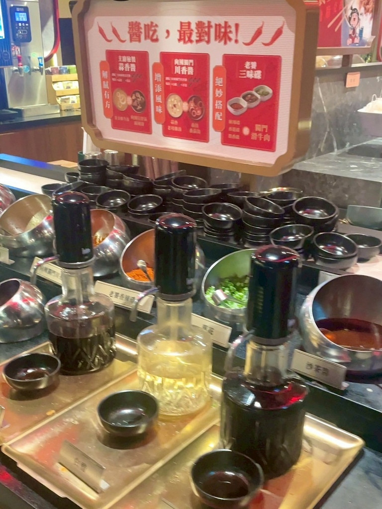 食記★向辣｜王品集團旗下和牛、海鮮吃到飽麻辣火鍋西門店，最低