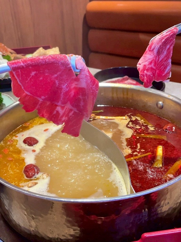 食記★向辣｜王品集團旗下和牛、海鮮吃到飽麻辣火鍋西門店，最低