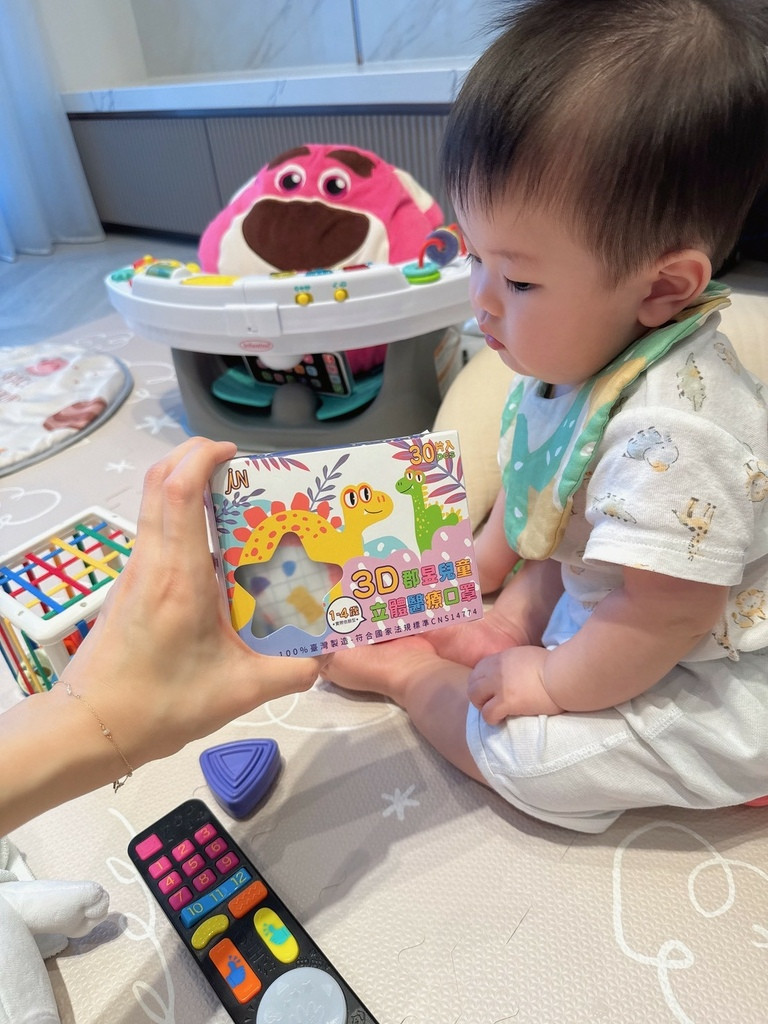 LINE_ALBUM_JunYu 郡昱口罩 3D立體口罩_251020_4.jpg