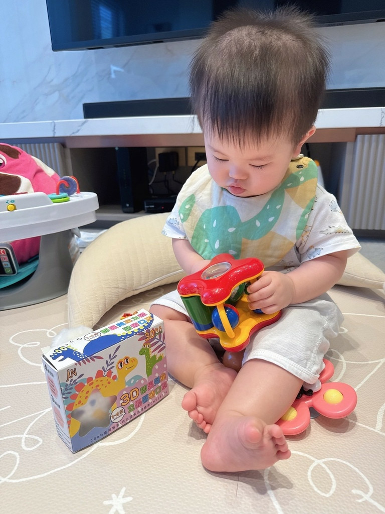 LINE_ALBUM_JunYu 郡昱口罩 3D立體口罩_251020_3.jpg