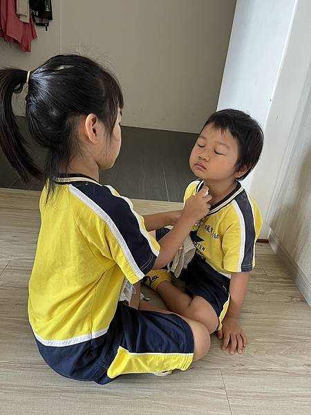 2歲以上就可用、8小時長效、溫和無香超清爽的---日本金鳥防