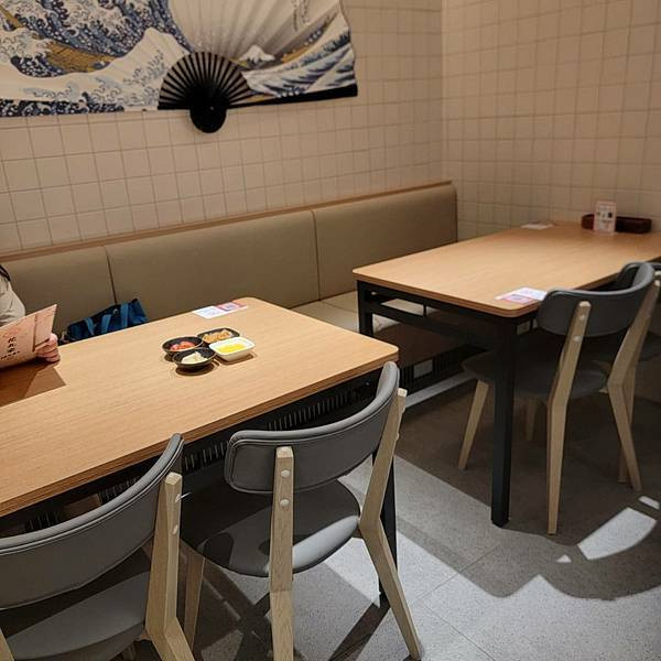 【市政府美食】好吃日式家庭料理，定食、丼飯、咖哩、烏龍麵還有小菜味噌湯吃到飽!! - 花丸家｜日式定食 (6).jpg