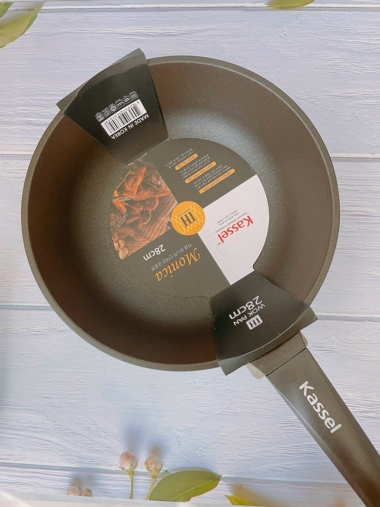 韓國Kassel 鑽石超導熱不沾輕炒鍋28cm｜(不沾鍋/不