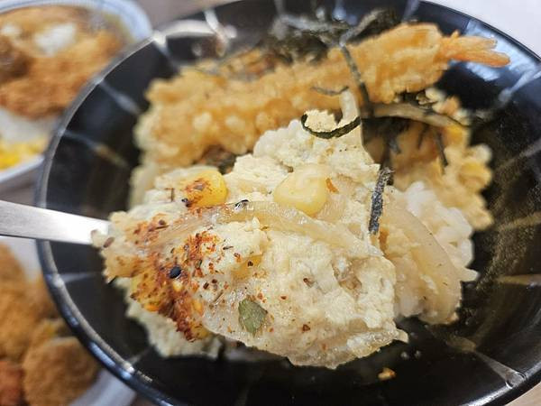 三重在地人激推平價-美食！丼品香 丼飯 咖哩飯專賣店-各式丼