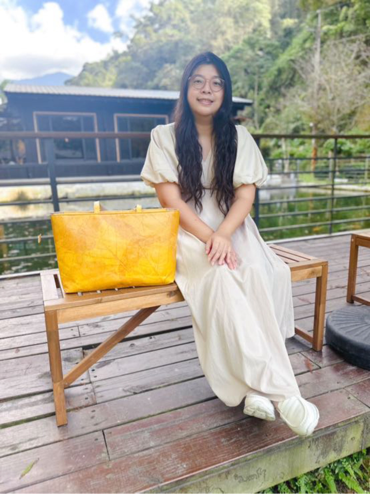 森林系的日常好夥伴｜Tevrin 樹葉側肩包開箱：美到不行、