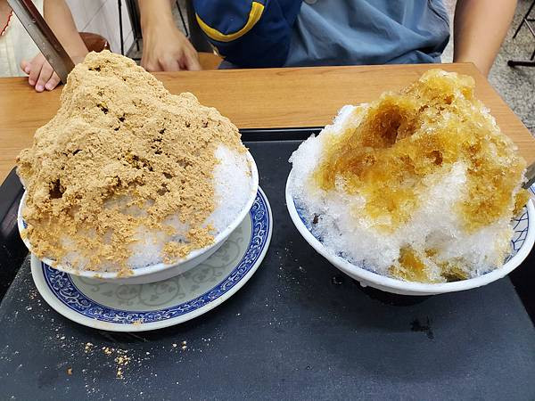 {食高雄/三民區} 高雄三民市場美食街走一圈吃超飽|老周冷熱飲的麵茶味剉冰 老店的燒馬蛋超必吃推薦