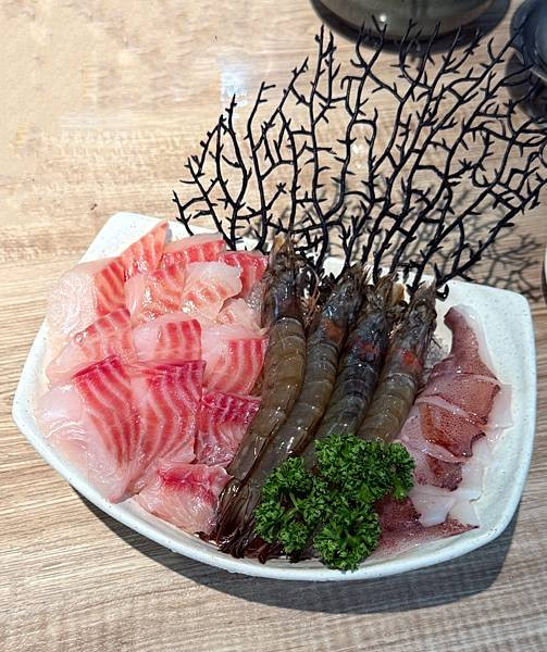 「台北火鍋」蛤?! Huh Pot 台北忠孝店，東區美食推薦