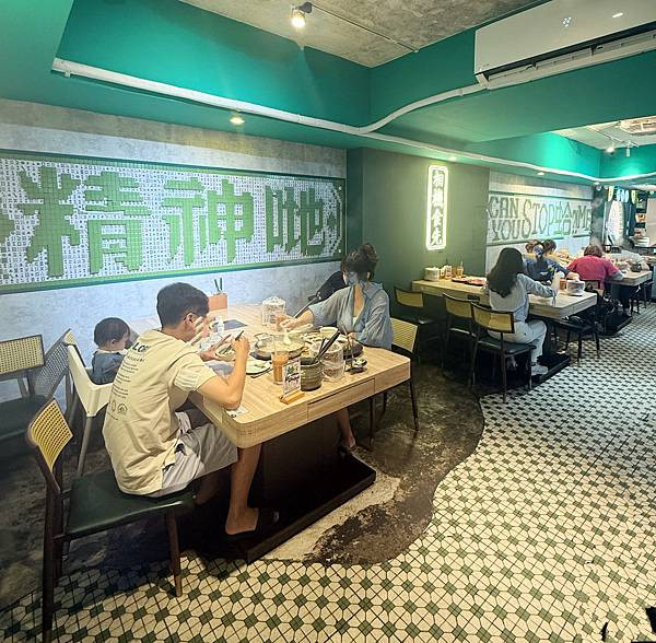 「台北火鍋」蛤?! Huh Pot 台北忠孝店，東區美食推薦