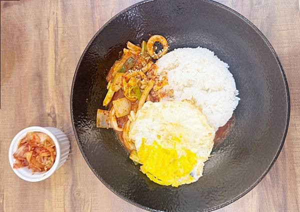 【韓式料理】訪雅間，韓國主廚煮的韓式料理，隱身在巷弄內的台北