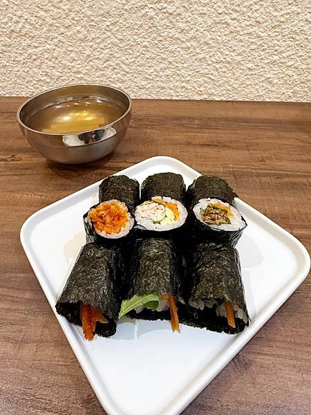 【韓式料理】訪雅間，韓國主廚煮的韓式料理，隱身在巷弄內的台北