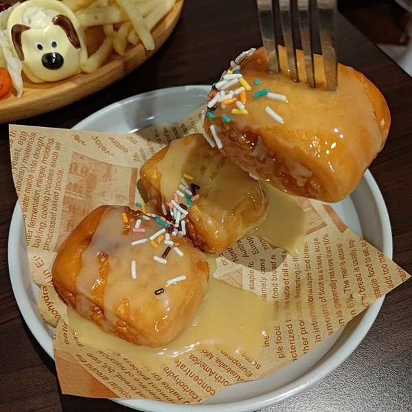 Mr.達樂Brunch｜三重巷弄裡的寵物友善早午餐店，溫馨早