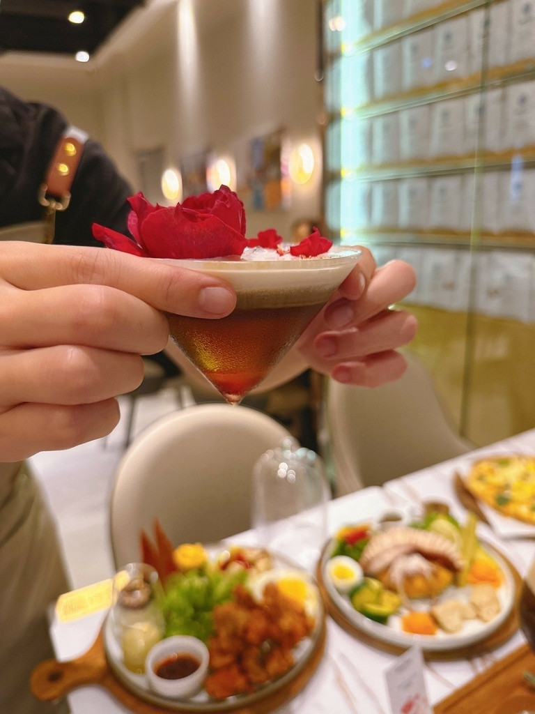 LINE_ALBUM_味丹生技活妍美の飲膠原蛋白胜肽+莓果EX膠原飲_250714_5.jpg