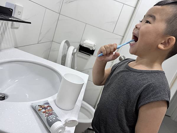 【齒妍堂x汪汪隊|1200ppm含氟防蛀 】口腔健康從小做起