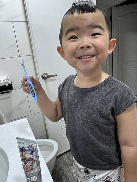 【齒妍堂x汪汪隊|1200ppm含氟防蛀 】口腔健康從小做起