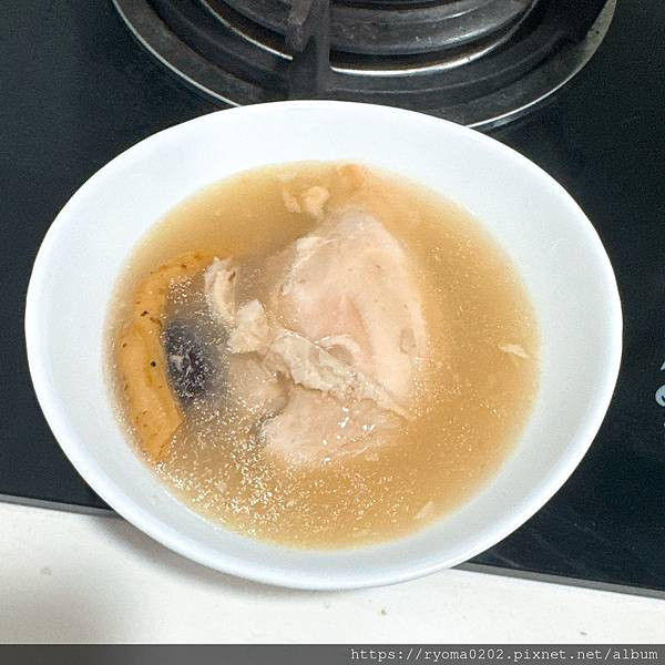 韓國人蔘雞湯也能外帶回家？！順伊奶奶雞湯 & 海苔試吃心得｜