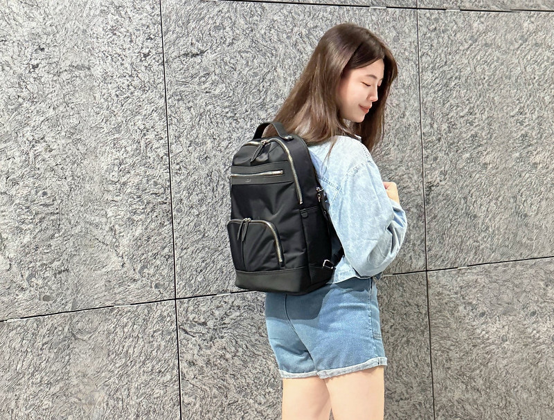 【通勤後背包推薦】Targus｜簡約時尚電腦後背包 上班女士必備的包款 電腦背包推薦