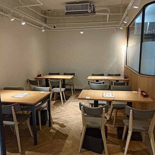 台北市府站美食推薦｜花丸家日式料理 ・日式定食・丼飯・咖哩飯