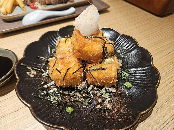台北市府站美食推薦｜花丸家日式料理 ・日式定食・丼飯・咖哩飯