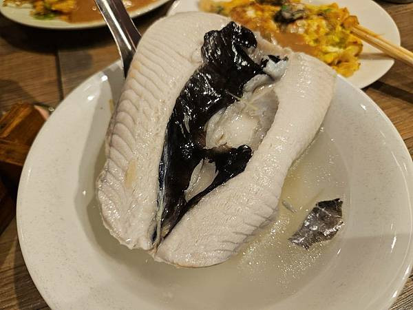 蚵仔控必看-延三夜市東時鮮蚵｜酥香蚵仔煎、鮮蚵蛋炒飯、鮑魚海