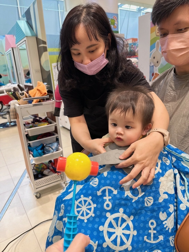 LINE_ALBUM_兒童剪髮SOGO天母店--丹尼索kids hair_250915_15.jpg LINE_ALBUM_兒童剪髮SOGO天母店--丹尼索kids hair_250915_15.jpg