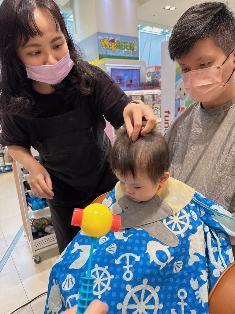 LINE_ALBUM_兒童剪髮SOGO天母店--丹尼索kids hair_250915_16.jpg LINE_ALBUM_兒童剪髮SOGO天母店--丹尼索kids hair_250915_16.jpg