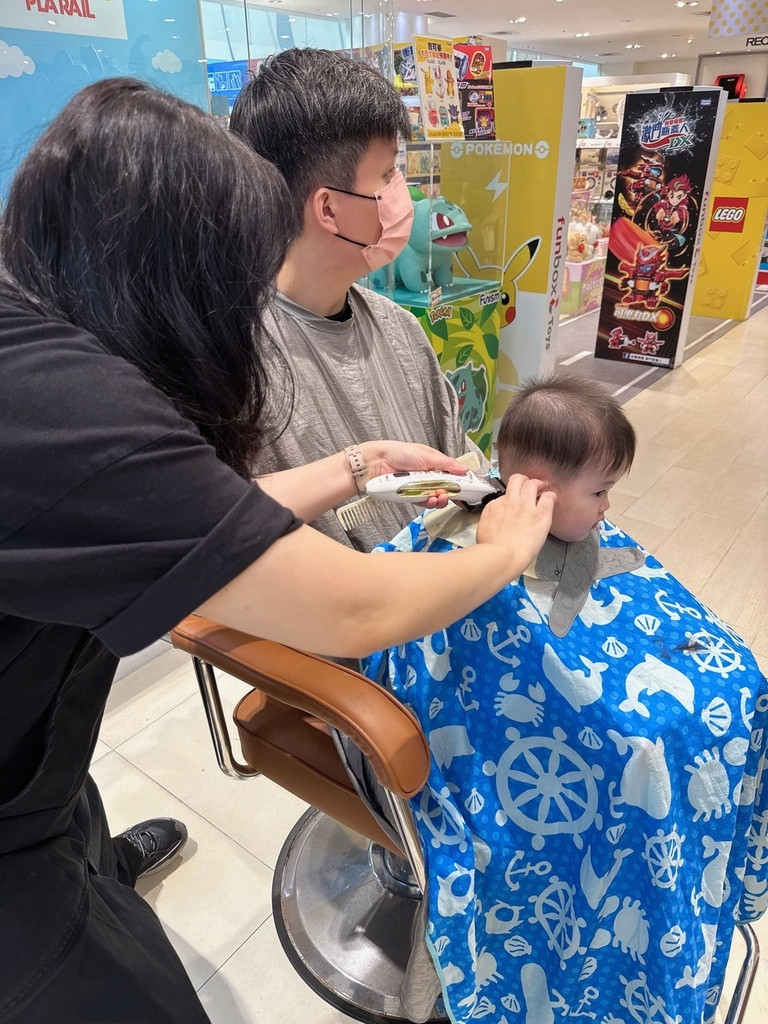 LINE_ALBUM_兒童剪髮SOGO天母店--丹尼索kids hair_250915_38.jpg LINE_ALBUM_兒童剪髮SOGO天母店--丹尼索kids hair_250915_38.jpg