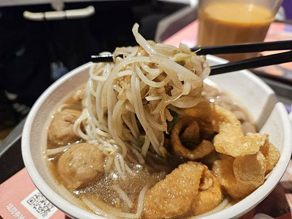 捷運中山站必吃泰式料理｜這味泰泰 Mrs. Thai Tha