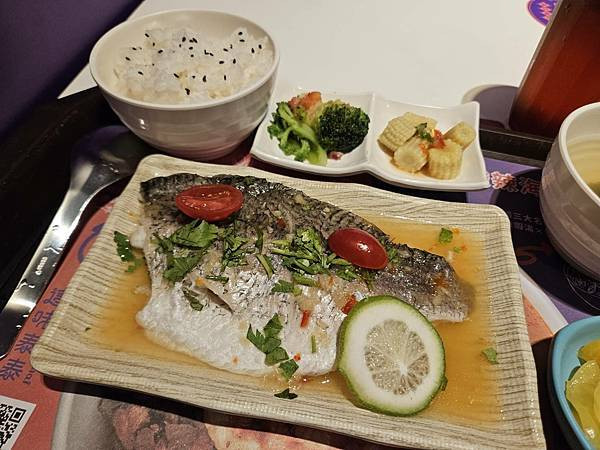 捷運中山站必吃泰式料理｜這味泰泰 Mrs. Thai Tha