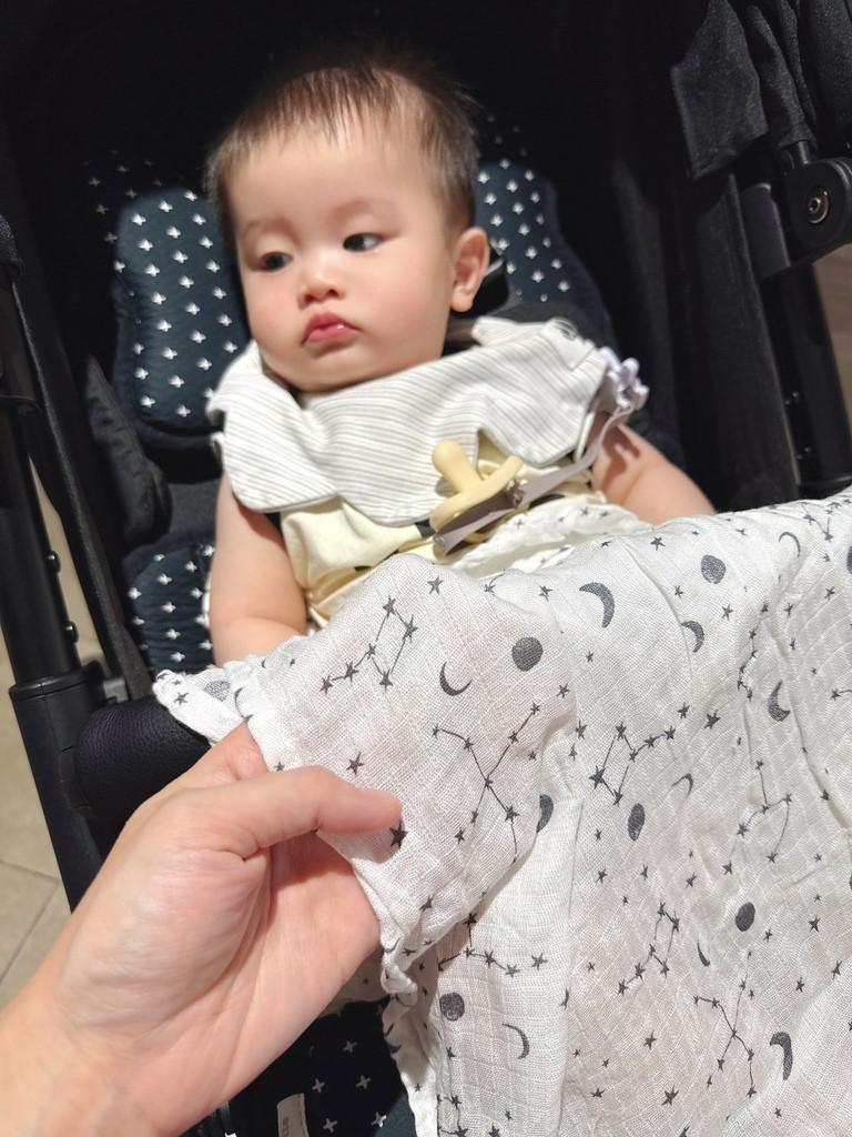 LINE_ALBUM_babycity好物推薦aden+anais新生兒必備竹纖維包巾圍兜拍嗝巾_250922_46.jpg