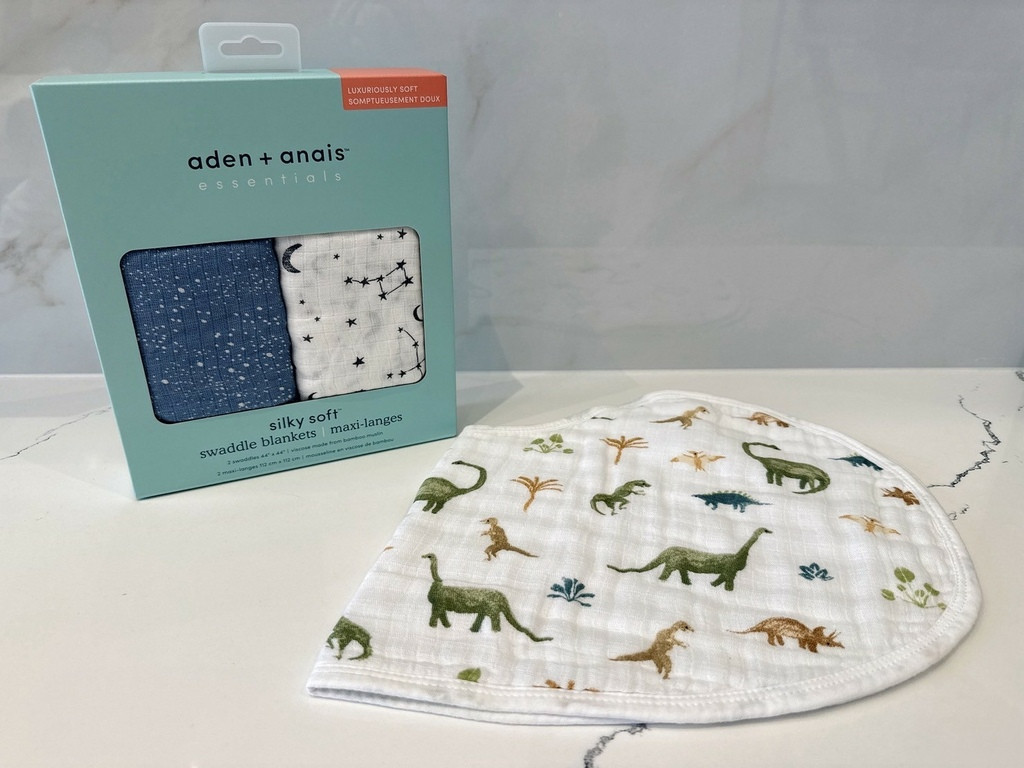 LINE_ALBUM_babycity好物推薦aden+anais新生兒必備竹纖維包巾圍兜拍嗝巾_250922_8.jpg