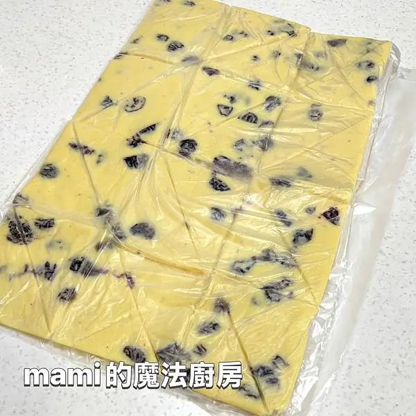 蔓越莓葡萄牛奶酥 * 適合放在麵包或饅頭當內餡