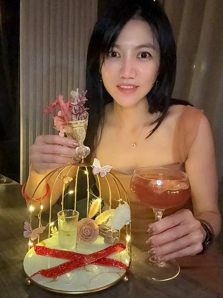 【大安區美食推薦】Cheers&Co.咖啡餐酒館，藏身忠孝復
