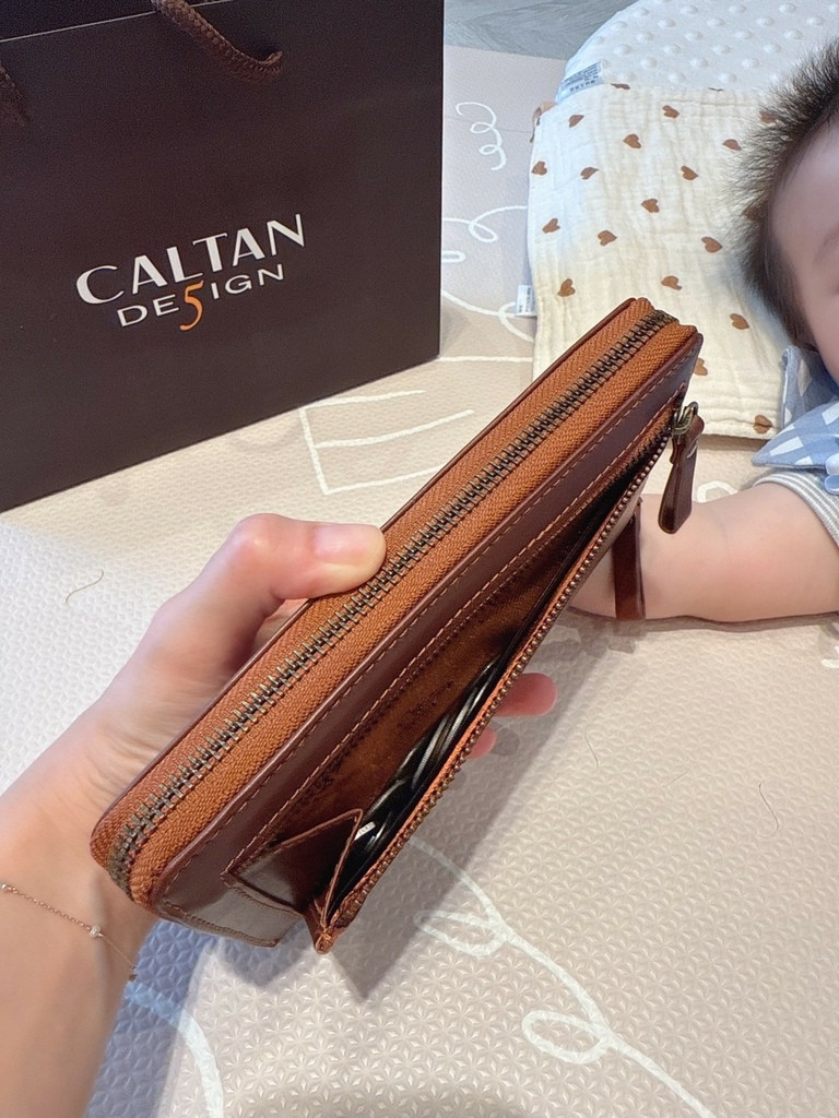 LINE_ALBUM_Caltan design 純牛皮皮件_250707_7.jpg