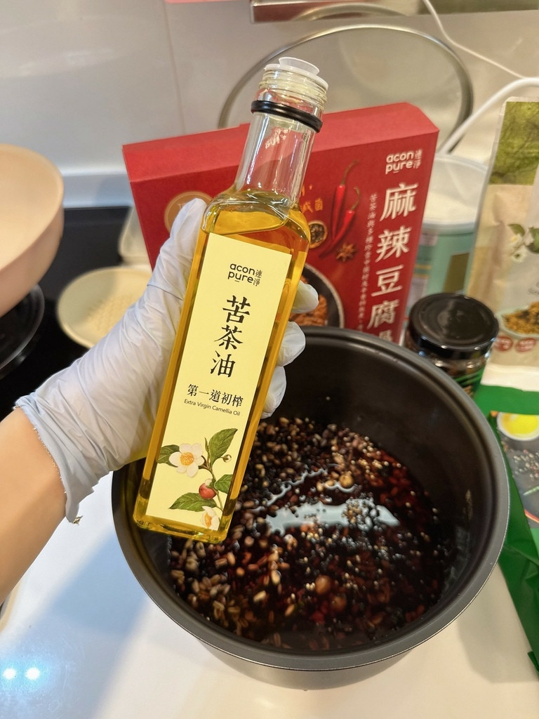 LINE_ALBUM_連淨 苦茶油食譜分享_251020_9.jpg