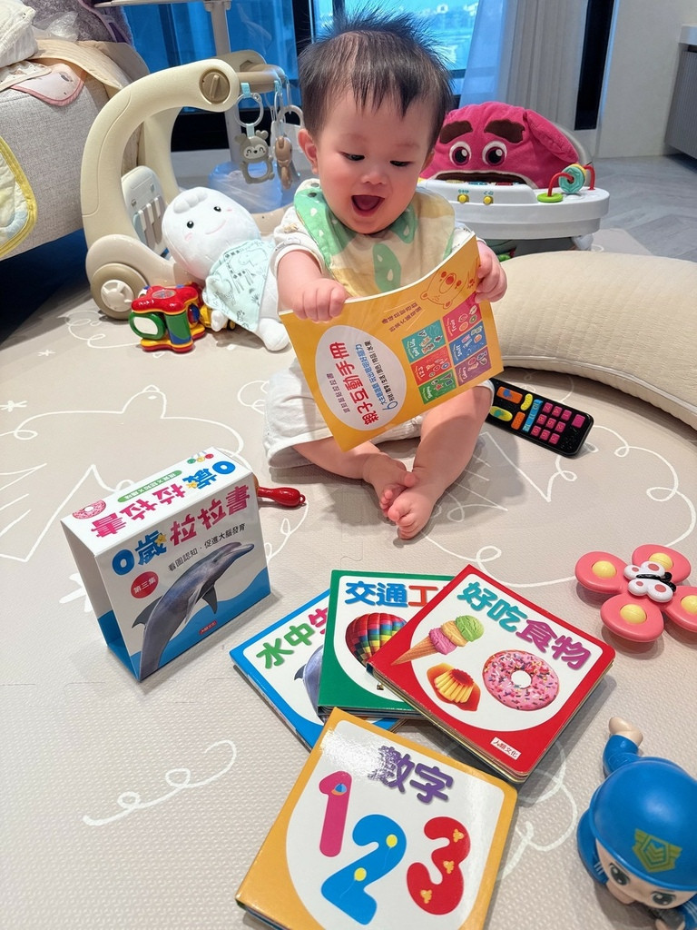 LINE_ALBUM_3Q寶貝童書館_251020_2.jpg LINE_ALBUM_3Q寶貝童書館_251020_2.jpg