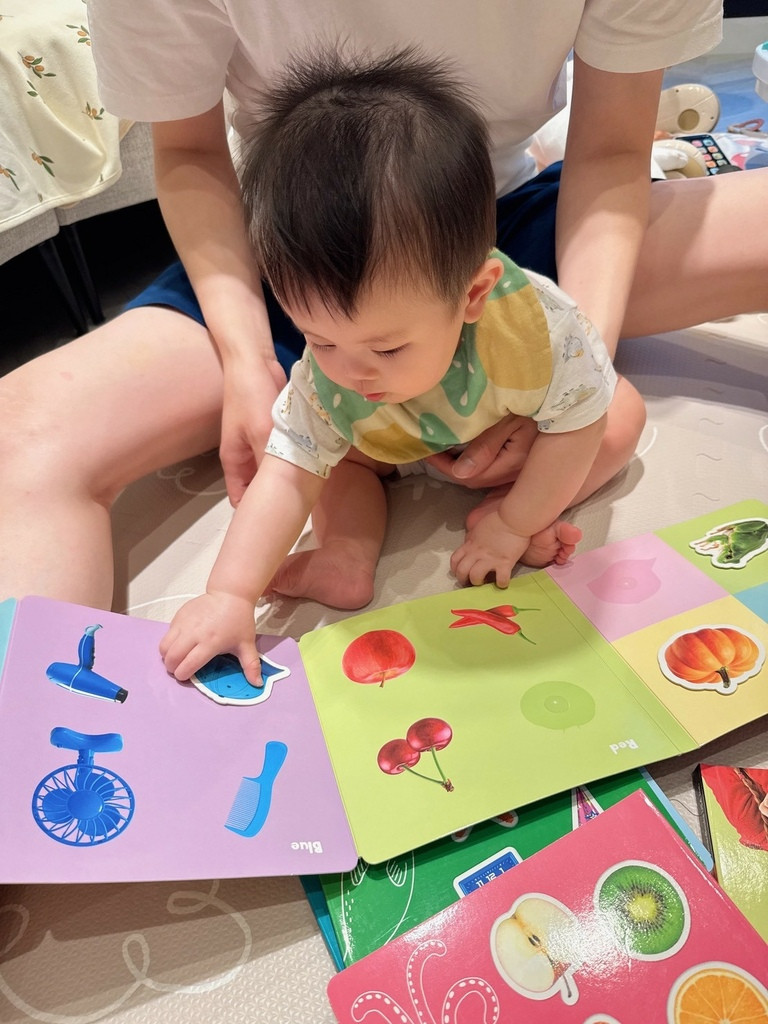 LINE_ALBUM_3Q寶貝童書館_251020_32.jpg LINE_ALBUM_3Q寶貝童書館_251020_32.jpg