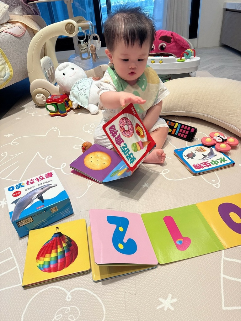 LINE_ALBUM_3Q寶貝童書館_251020_3.jpg LINE_ALBUM_3Q寶貝童書館_251020_3.jpg