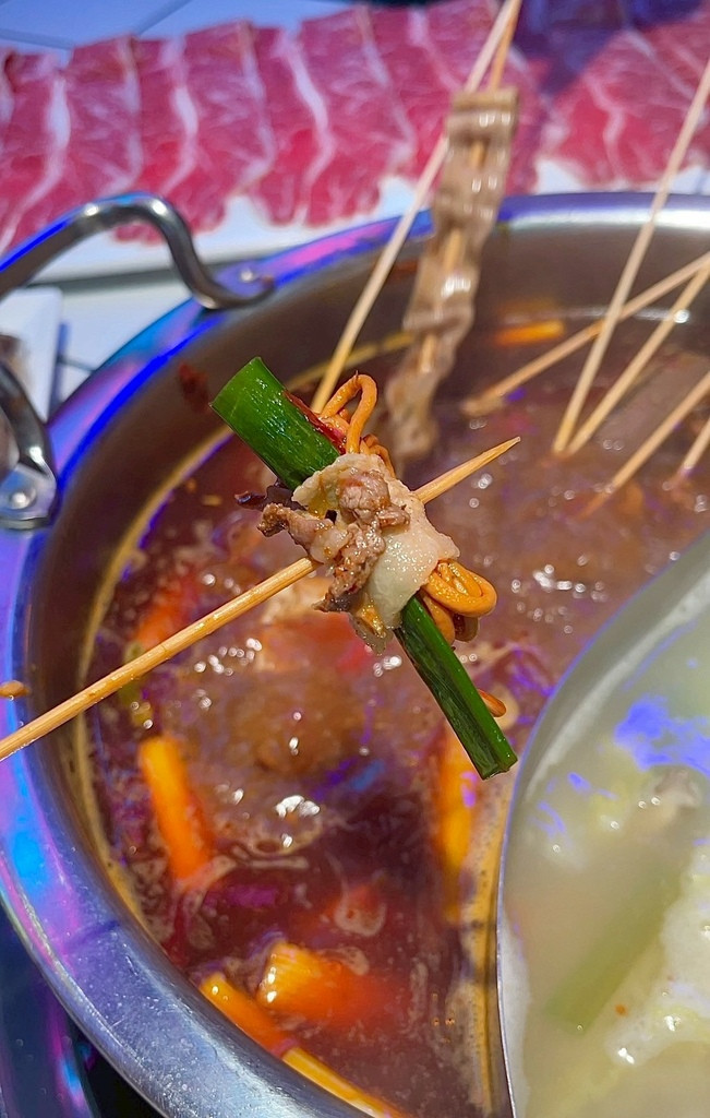 食記★辣吉點成都串串香｜台北市民大道一串只要十元?麻辣香特色