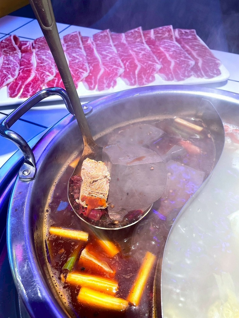 食記★辣吉點成都串串香｜台北市民大道一串只要十元?麻辣香特色