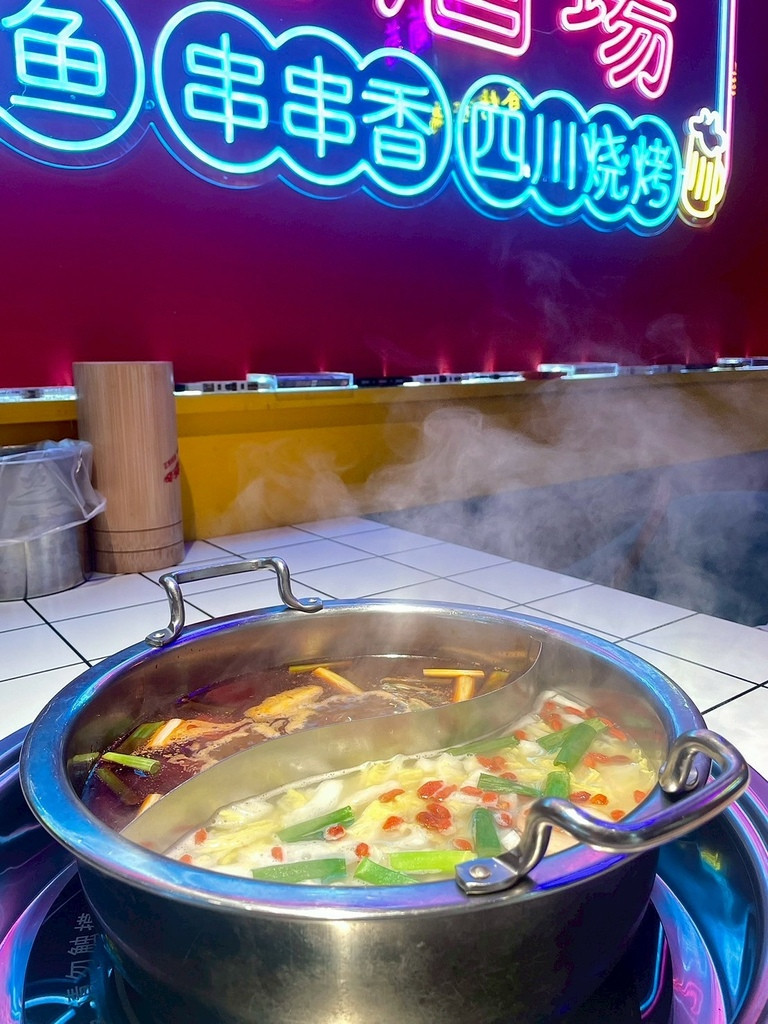 食記★辣吉點成都串串香｜台北市民大道一串只要十元?麻辣香特色