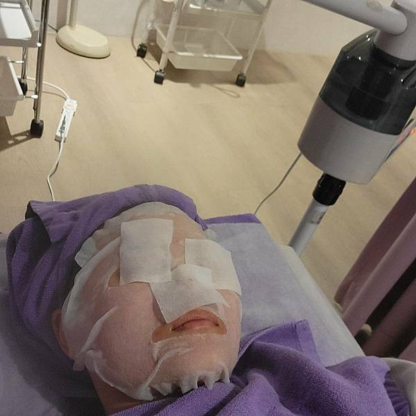 板橋醫美改善膚質美白效果有效嗎台北美白皮秒心得 - 愛爾麗診所板橋分店 (3).jpg