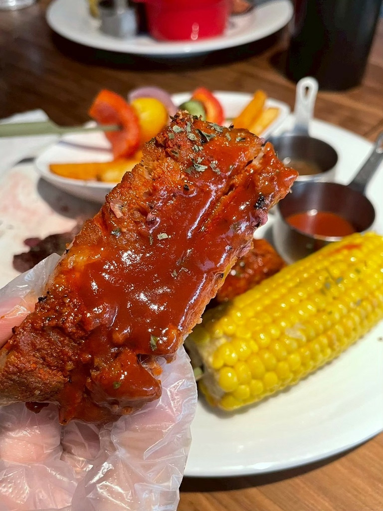 食記★史坦利碳烤美式牛排｜台北復興店碳烤豬肋排x龍蝦，海陸套