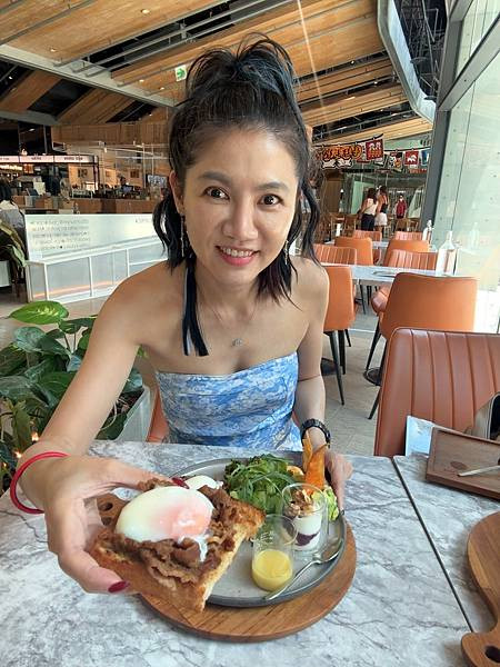 「台北美食」大巨蛋聚餐推薦 成真咖啡 誠品松菸「信義區咖啡廳