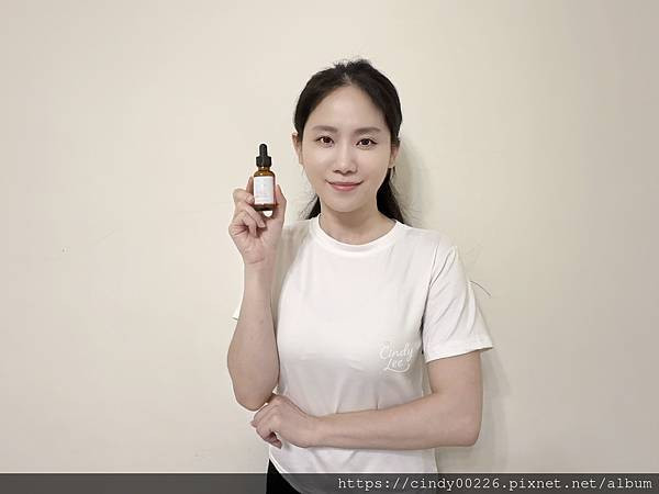[保養]JS婕洛妮絲【液態三重酸煥膚精華】Cindy開箱