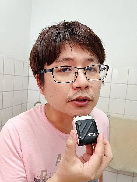 【創維 行者雙刀頭電動刮鬍刀 推薦】夏天想清爽帥一整天？爸比